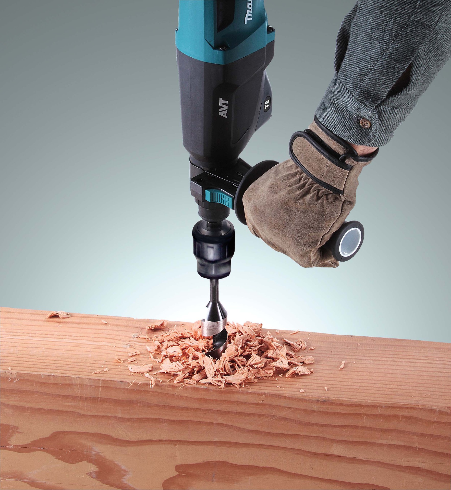 牧田 Makita HR2611F電錘評測” 低震動”、“多動能效率與表現”還在此刻一同融入錘林錘世界的全方位選擇之點源然力作推薦[低振動之王]